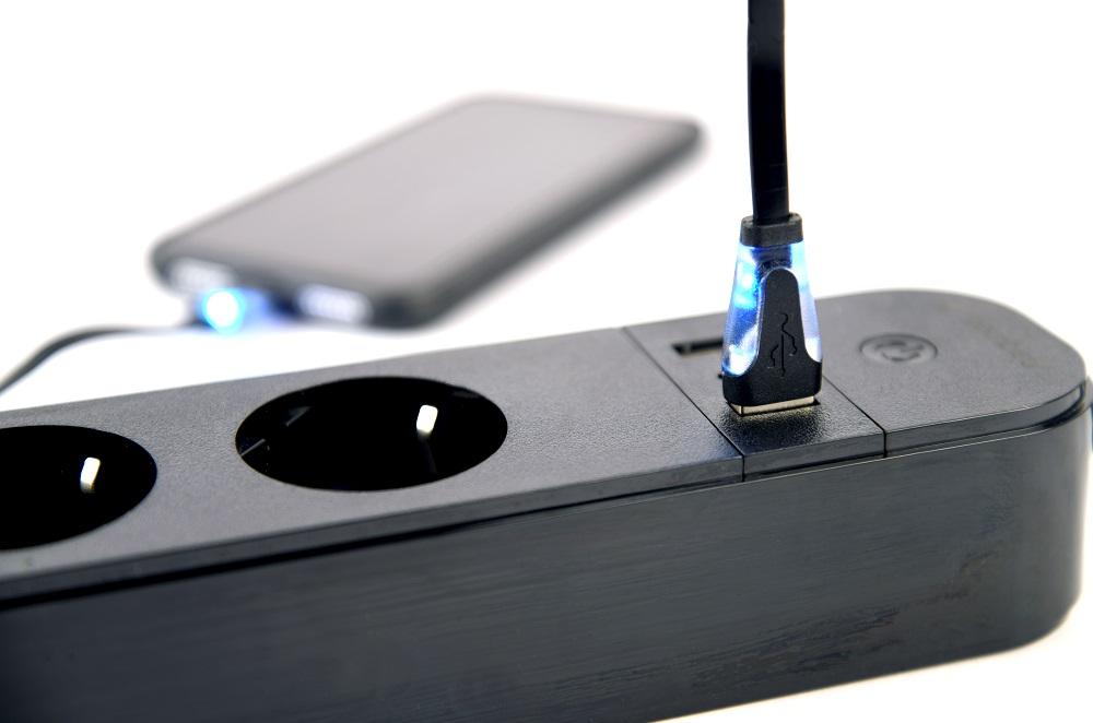 Listwa przeciwprzepięciowa Gembird TSL-PS-S4U-01 czarna - obrazek 4