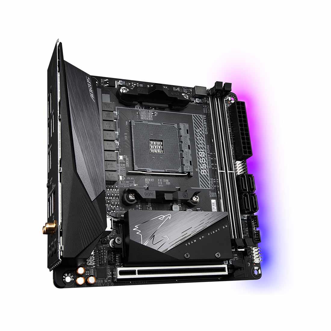 Płyta Gigabyte B550I AORUS PRO AX /AMD B550/DDR4/SATA3/M.2/USB3.1/WiFi/BT/PCIe4.0/AM4/Mini-ITX - obrazek 2