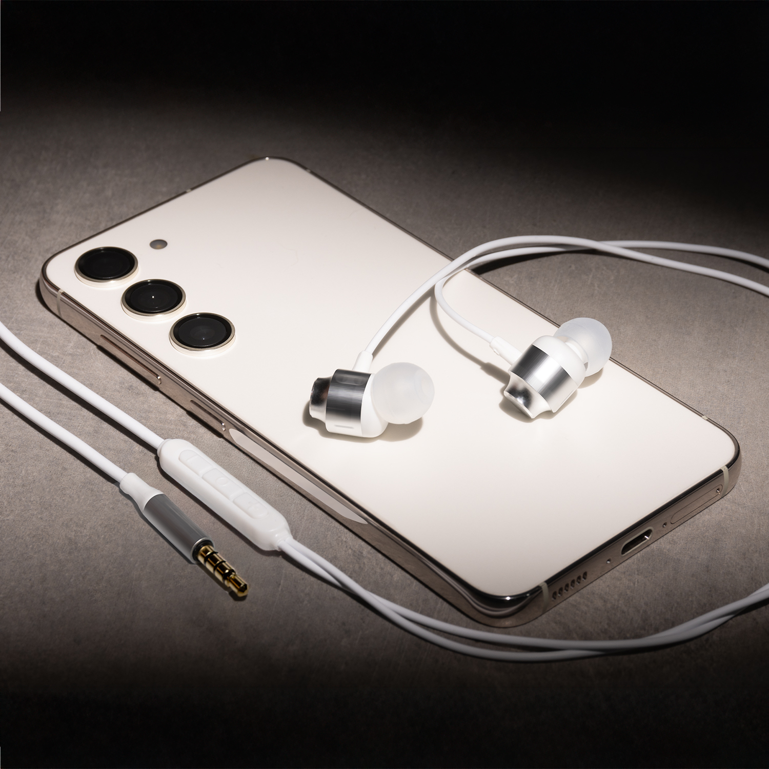 Forever słuchawki przewodowe EP-01 dokanałowe jack 3,5mm białe - obrazek 4